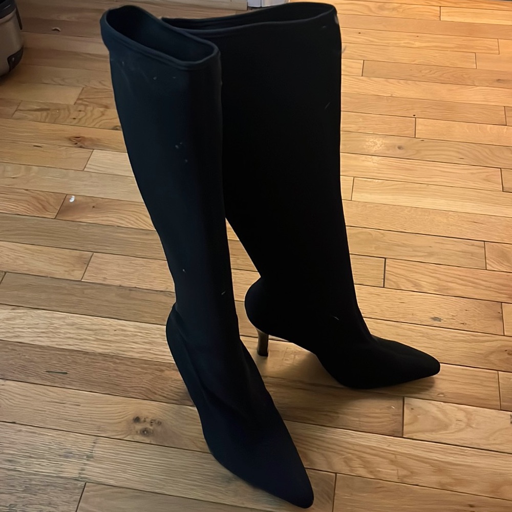 Black high heeled boots